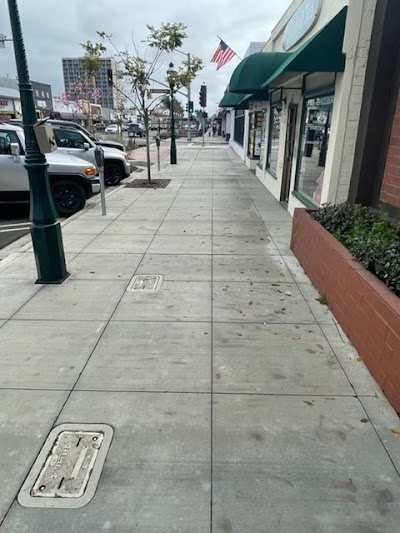 Finished sidewalk along a commercial street